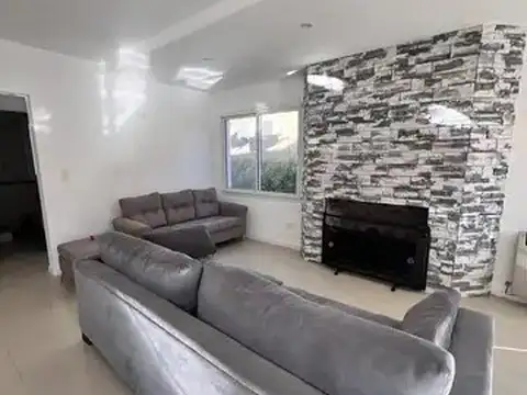 Casa 6 ambientes con 3 baños