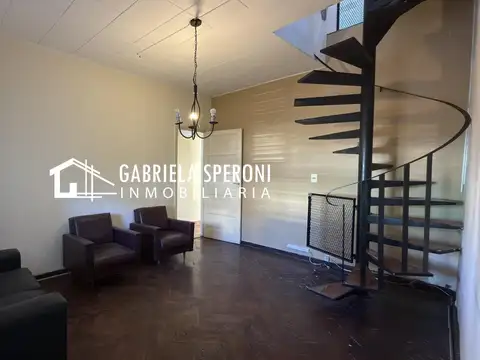Depto Tipo Casa 5 ambientes con 2 baños