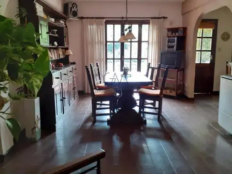 Casa en Alquiler Temporal con 1 cochera