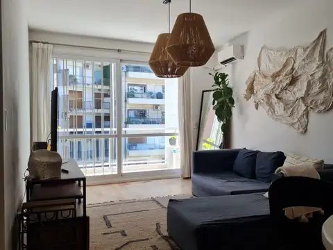 Soldado de la Independencia y T. García - Alquiler