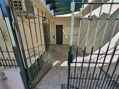 Depto Tipo Casa en Venta 45 años