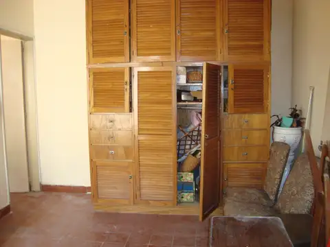 L. del MIRADOR. ECUADOR 1900, Piso PB