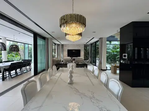 Casa en Venta de 5 dormitorios