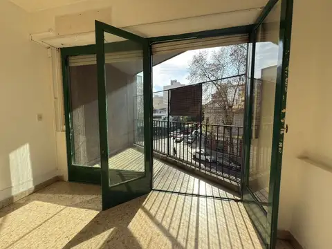 Avenida Díaz Vélez 5300