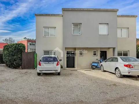 Casa Dúplex 4 ambientes en Venta en Rincón de Milberg, Tigre. Piscina y Gran jardin! Acceso Tigre!