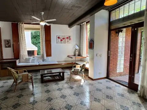 Casa en Venta en Carilo, USD 240.000