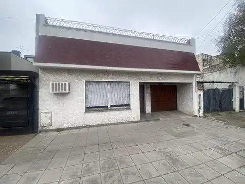 Casa en Venta  – Remedios de Escalada