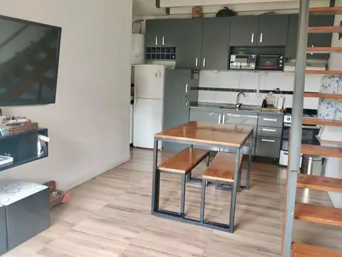 DEPARTAMENTO 2 AMBIENTES CON ENTRE PISO