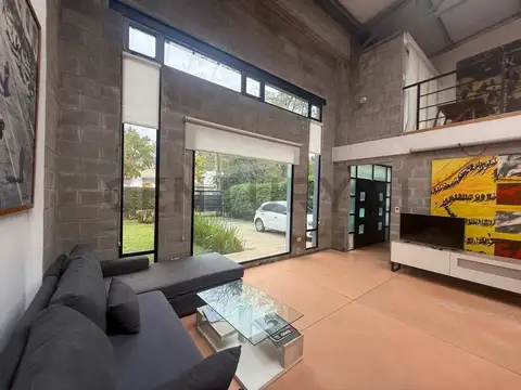 Francisco Ramirez 1100, Piso 0