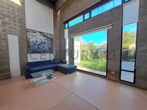 Francisco Ramirez 1100, Piso 0