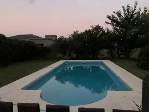 En Country, SEGURIDAD, PILETA PARQUE PARRILLA TODO!!!