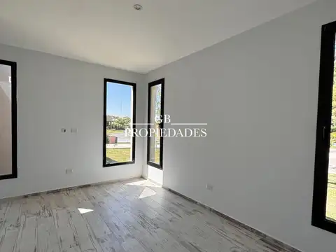 Venta de Casa 4 Ambientes en Santa Emilia, Pilar