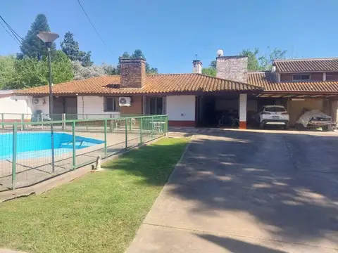 Casa principal con pileta y 6 unidades mas!