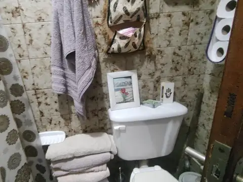 Depto Tipo Casa en Venta 56 años