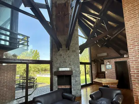 Casa 4 ambientes con 3 baños