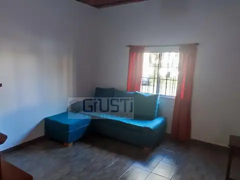 Casa en Venta en Castelar Norte, USD 195.000