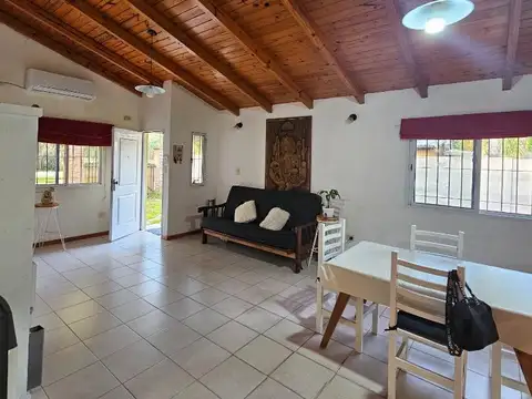 CASA UN DORMITORIO EN VENTA - 532 M2 DE TERRENO