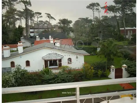 Apartamento en la Mansa 1 dormitorio con parrillero y garage