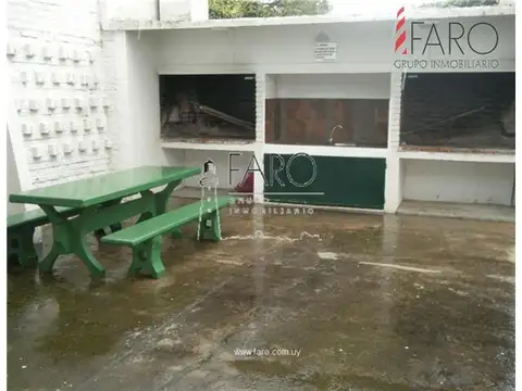 Apartamento en la Mansa 1 dormitorio con parrillero y garage