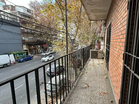 Depto Tipo Casa 4 ambientes con 2 baños
