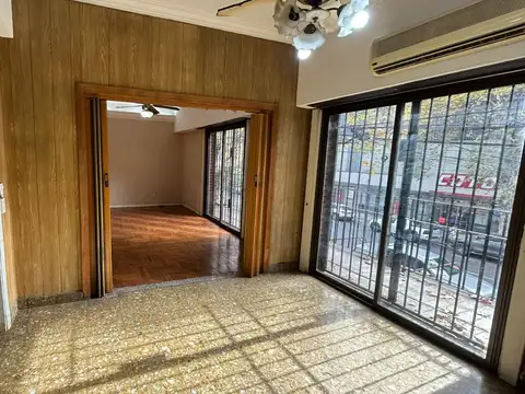 Depto Tipo Casa en Alquiler de 4 ambientes