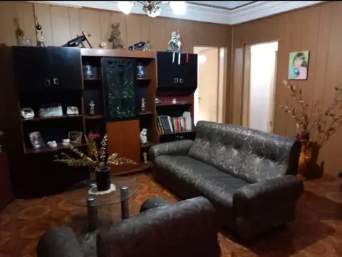 CASA DE 3 AMBIENTES EN LA TABLADA