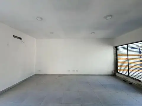 Depto Tipo Casa 3 ambientes con 2 baños