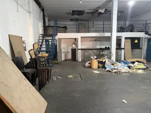 Local Comercial 400 m² sobre Av. Madero - Centro de Del Viso - Apto Depósito o Salón