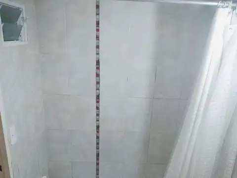 CASA 3 AMBIENTES EN REMEDIOS DE ESCALADA