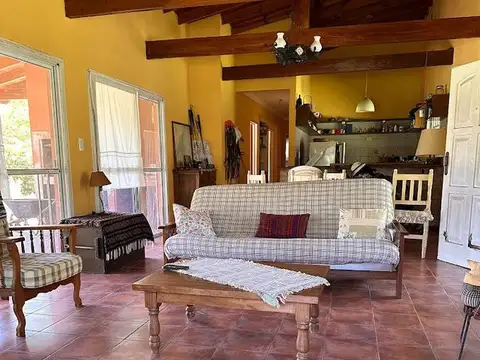 CASA ESTILO CAMPO EN VENTA - EL MORO - MARCOS PAZ