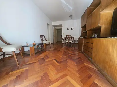 PISO 3 AMBIENTES CONTRAFRENTE CON BALCÓN CORRIDO Y BAULERA — EDIFICIO DE CATEGORÍA — BELGRANO