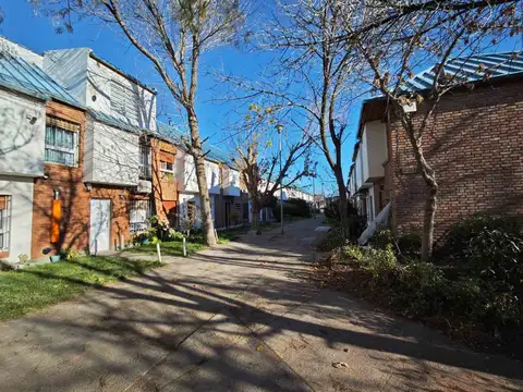 Depto Tipo Casa en Venta de 3 dormitorios