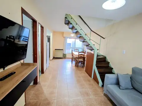 Depto Tipo Casa en Venta 26 años