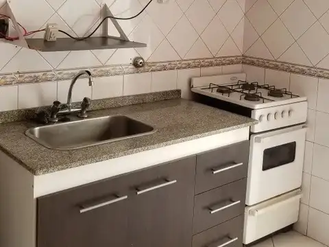 Casa 2 ambientes con 2 baños