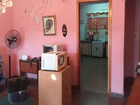 Casa en Venta en Villa Luzuriaga, USD 190.000