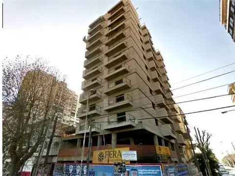 Av. Mitre 5890 , Piso 1