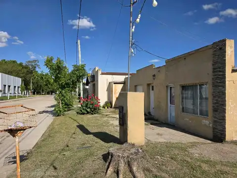 Vendo Casa a reciclar en Caseros, Entre Ríos