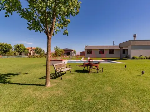 Casa en Venta con 1 cochera