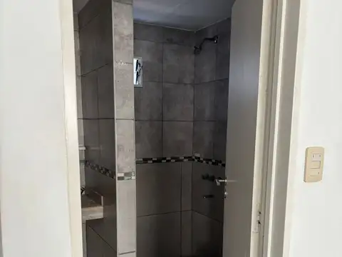 Departamento en Alquiler en Remedios De Escalada, $ 540.000