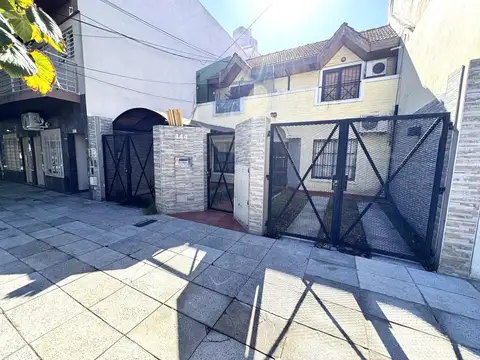 Depto Tipo Casa en Venta de 3 ambientes