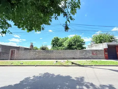 2 LOTES EN VENTA - JUNTOS O SEPARADOS