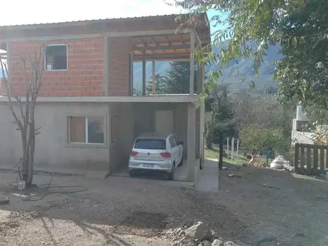 Casa en venta - 4 Dormitorios 2 Baños - Córdoba