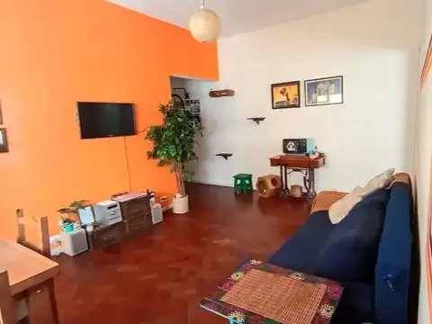 Colombres 175 , Piso 2
