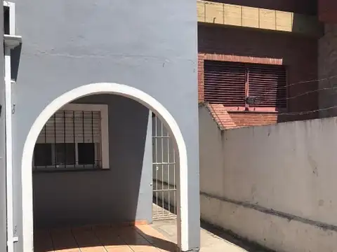 Casa en Venta en Quilmes, USD 80.000