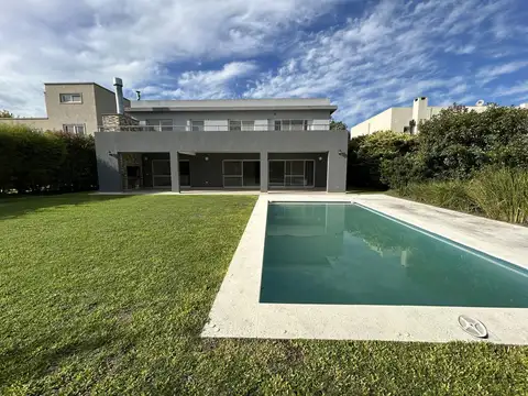 La Lomada, Pilar, 4 Dorm. Pileta