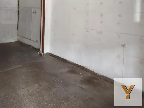 Local en Alquiler - Monoambiente 1 Baño - 24mts - Esteban Echeverría