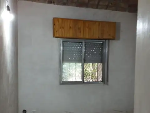 Casa 2 ambientes con 1 baño