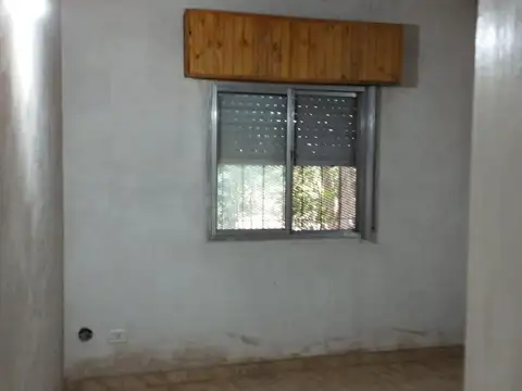 Casa 2 ambientes con 1 baño