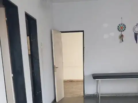 Casa 6 ambientes con 3 baños