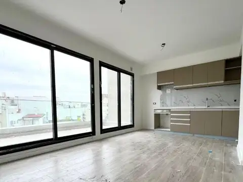 Departamento 3 ambientes con balcón terraza, Guatemala 4222